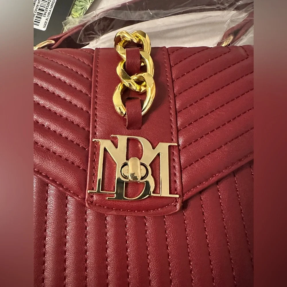 Badgley Mischka Quilted Crossbody w/ Big Chain Detail - NWT - Picture 11 of 16